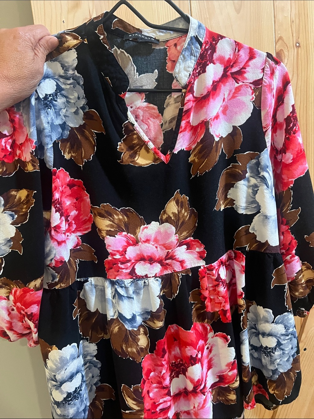 Staccato Black top  with Pink, Blue & Brown Floral Print size large